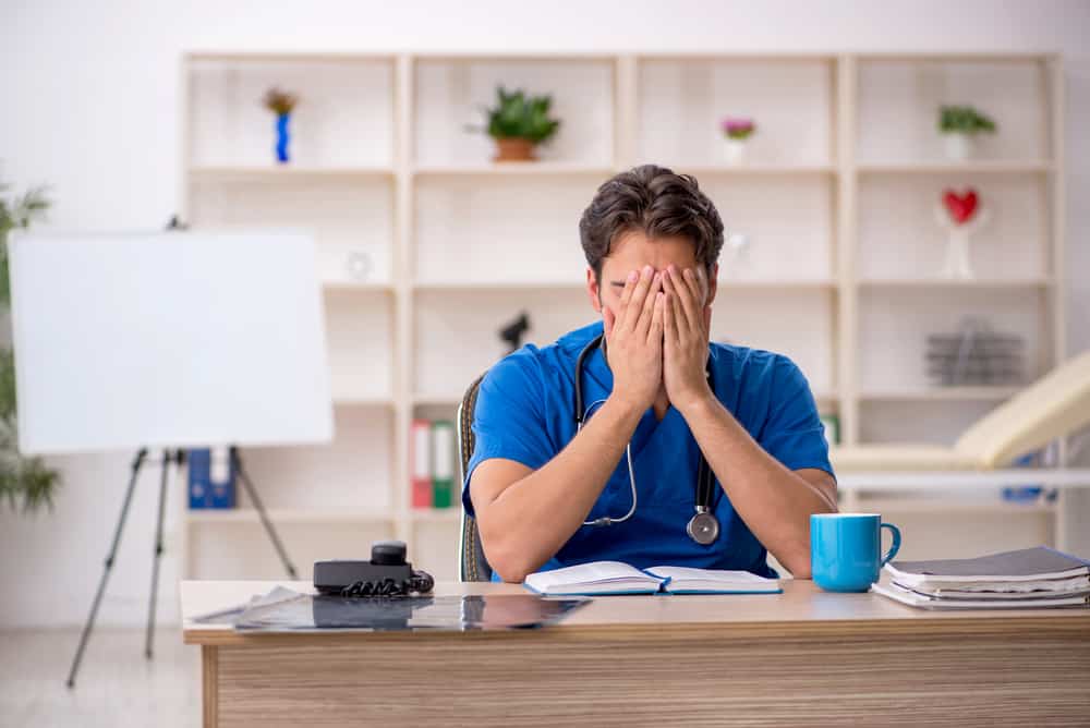 Exemple de faute professionnelle au travail par un médecin